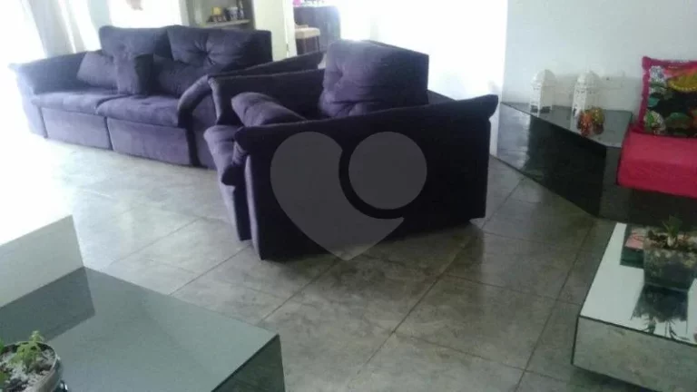 Imagem Sobrado à venda com 5 quartos, sendo 2 suítes, em Butantã, São Paulo - SP