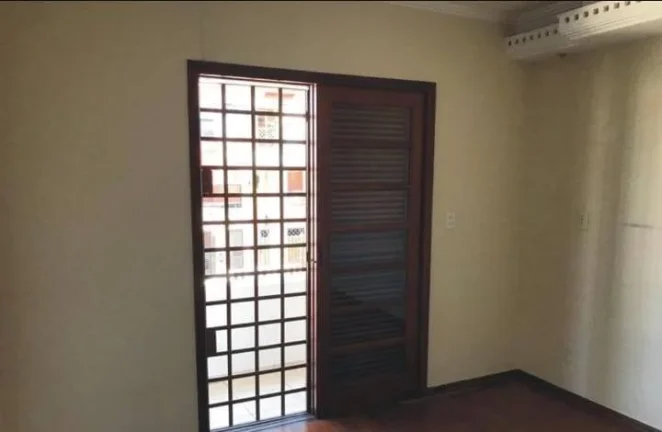 Imagem Vendo Sobrado em São Bernardo, Bairro Nova Petrópolis
