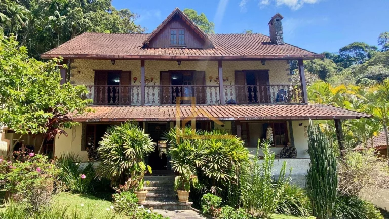 Casa em condomínio no Comary, Teresópolis | Lazer completo, natureza e privacidade