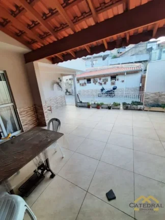 Imagem Casa a venda com 3 quartos e amplo quintal no Santa Gertrudes em Jundiaí/SP