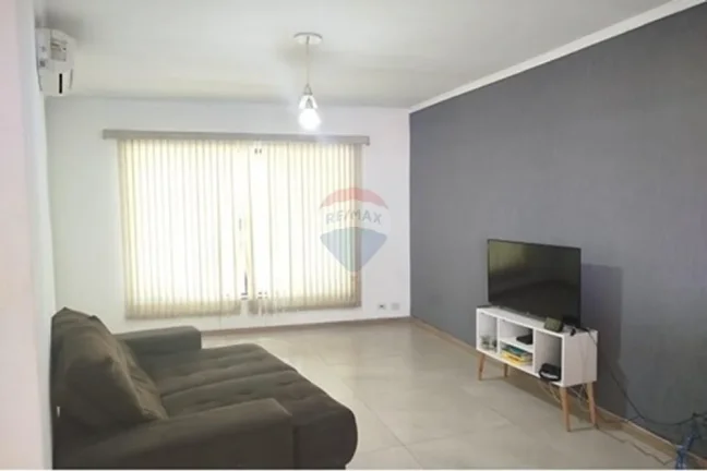 Imagem Casa com 4 quartos à venda na Vila Haro, Sorocaba - REMAX