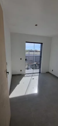 Imagem Casa à venda em Franco da Rocha-SP, bairro Vila Eliza: 2 quartos, 1 sala, 2 banheiros, 1 vaga de garagem. Venha conferir!