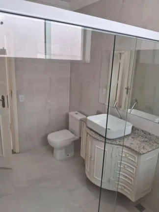 Imagem Casa Comercial para Locação no Jardim Santa Rosália, Sorocaba-SP: 2 Quartos, 2 Suítes, 2 Salas, 3 Banheiros, 300m².