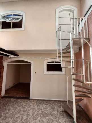 Imagem Sobrado com 3 dormitórios para alugar, 176 m² por R$ 2.600,00 Pq Marajoara
