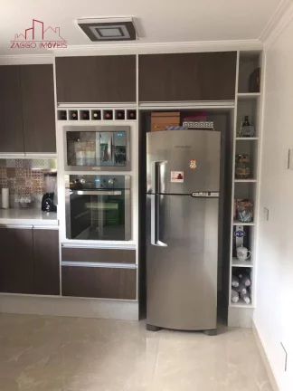 Imagem Belíssima Casa em condomínio fechado no Horto do Ipê -308m²