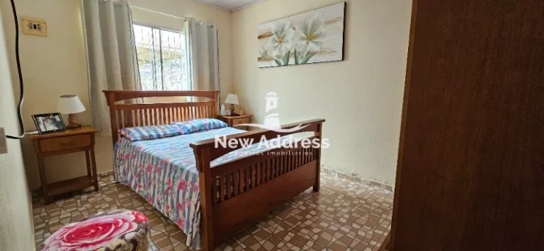 Imagem Sítio com 20.000m² e Casa Charmosa de 140m², 2 Quartos, 2 Tanques de Peixe e Área de Plantação Extensa. Ideal para quem busca tranquilidade e produtividade.