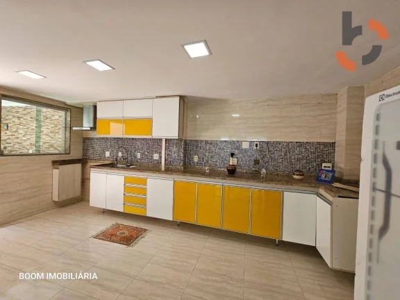 Imagem Casa com 5 dormitórios à venda, 218 m² por R$ 750.000,00 - Califórnia - Nova Iguaçu/RJ