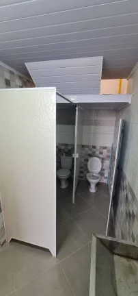Imagem Galpão para Alugar com 240m², 2 vagas na Vila Homero Thon - Santo André