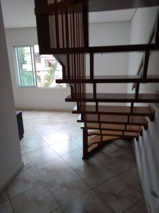 Imagem Sobrado com 3 dormitórios para alugar, 114 m² por R$ 3.100/mês - Vila Pires - Santo André/SP