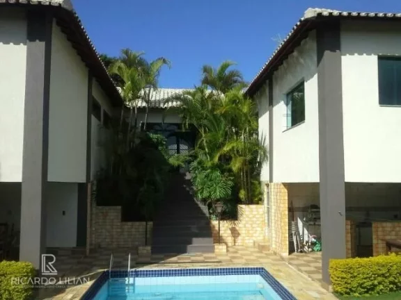 Imagem Atibaia - Casa de alto padrão com 4 dormitórios sendo 2 suítes, piscina, area gourmet e 10 vagas a venda