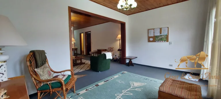 Imagem Linda casa p/ locação por Temporada em Campos do Jordão/SP