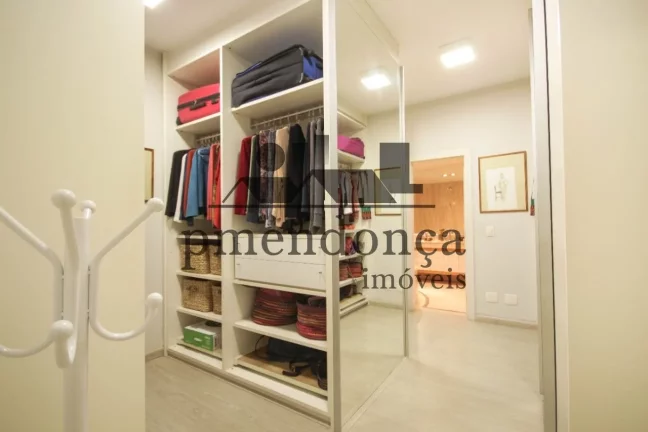 Imagem Apartamento Alto Padrão com 264m² no Condomínio Praça Villa Lobos.