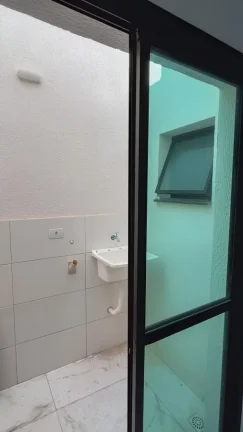 Imagem Casa para Venda em Santo André, Jardim Santo Alberto, 2 dormitórios, 2 suítes, 2 banheiros, 1 vaga