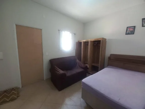 Imagem Casa Térrea com 2 Piscina em Bairro Residencial - Peruíbe