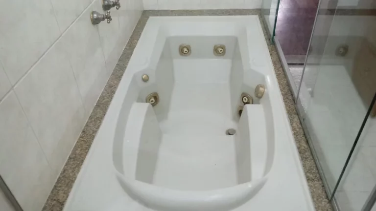 Imagem Apartamento em edifício misto no Itaim Bibi