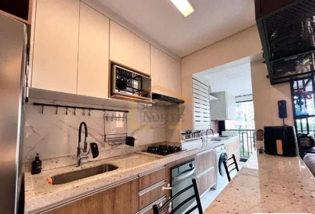 Imagem Apartamento 69m², 2 dormitórios, sendo 2 suítes, 1 delas com varanda, sala 2 ambientes, lavabo, v...