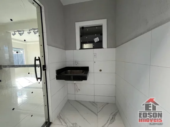 Imagem Casa 2 Quartos, 1 Suíte, Piscina, Churrasqueira no Jardim Atlântico Central