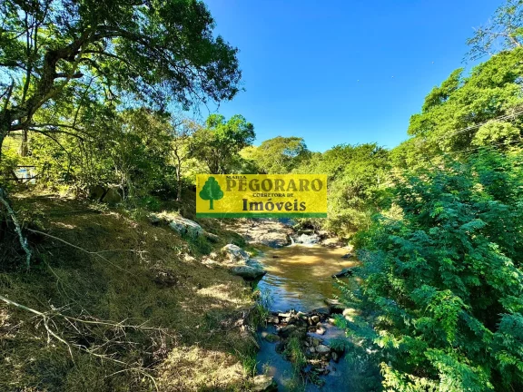 Imagem Magnífico Sítio de 3 Hectares com Cachoeira Privativa em Paraibuna-SP: 6 quartos, 1 suíte, 7 salas, 6 banheiros, 20 vagas de garagem.