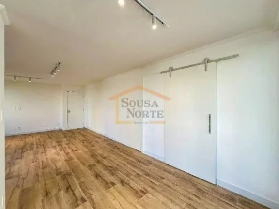 Imagem Apartamento de 188m², reformado, com 3 dormitórios sendo 2 suítes e 1 vaga de garagem. Possui sal...