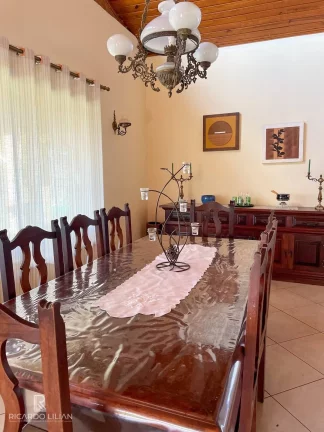 Imagem Maravilhosa Chacara na cidade de Atibaia - 3 dormitórios, piscina, espaço gourmet e 1000m² de terreno.