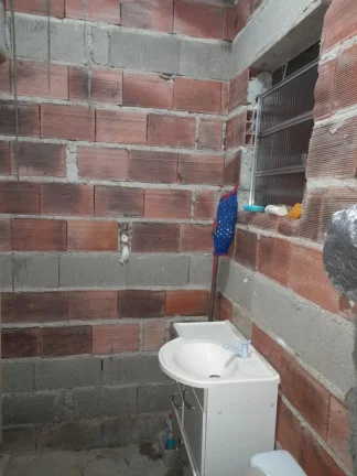Imagem Casa para Venda em Itanhaém, Gaivota (Interior), 2 dormitórios, 1 suíte, 1 banheiro, 2 vagas