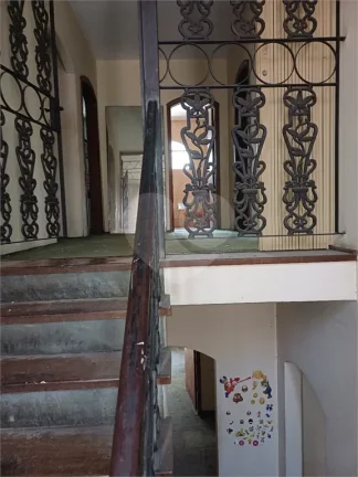 Imagem Sobrado à venda ou para alugar com 5 quartos, sendo 1 suíte, em Alto de Pinheiros, São Paulo - SP