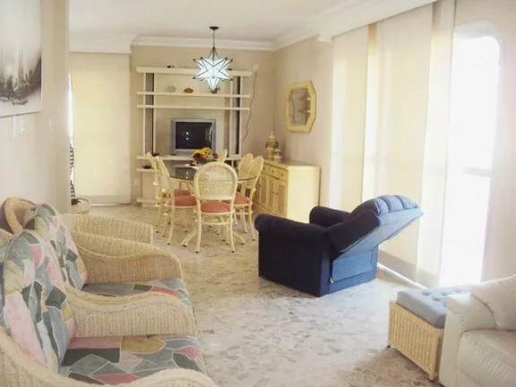 Imagem Ótima Cobertura PenthHouse na Praia de Pitangueiras,Amplo Terraço,2 Garagens,Lazer com Churrasqueira,Local Nobre,200 M² Úteis!!!