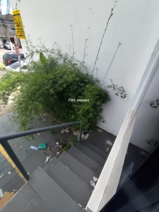 Imagem Locação de Prédio Comercial no Alto da Lapa: 12 Salas, 4 Banheiros, 3 Vagas de Garagem, 300m² de Área