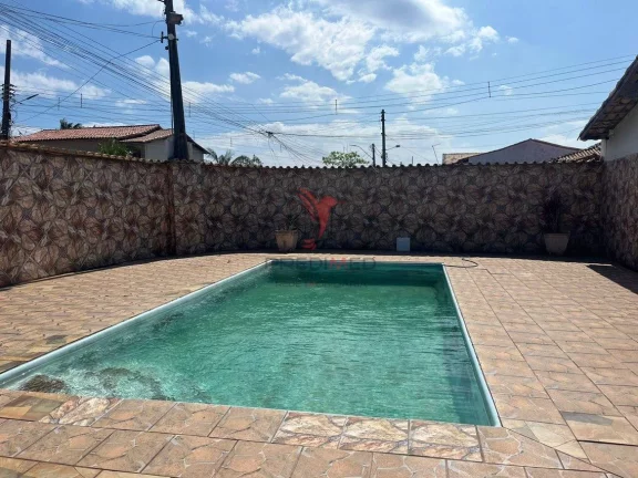 Imagem Casa com 2 Quartos à Venda Pronto para Morar