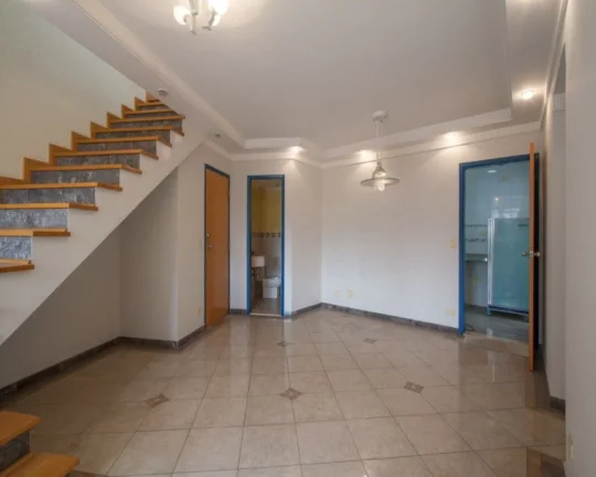 Imagem Cobertura duplex em Pinheiros com 03 quartos sendo 1 suíte e 3 vagas, 184m²