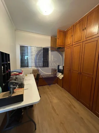 Imagem Imperdível oportunidade: Casa à venda no Jardim da Glória, São Paulo-SP! 3 quartos, 2 salas, 3 banheiros, 2 vagas de garagem, 150m².