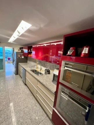 Imagem Apartamento alto padrão, 215m², 4 dormitórios, sendo 3 suítes, escritório, sala ampla para dois...