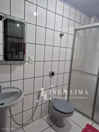 Imagem Apartamento 3 Quartos para Temporada em Itapema, Meia Praia, 3 dormitórios, 1 suíte, 2 banheiros, 2 vagas