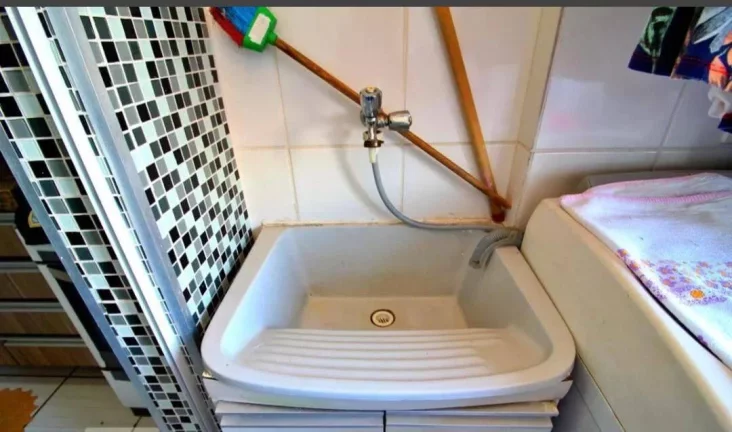 Imagem Apartamento com 2 dormitórios à venda, 52 m² por R$ 300.000,00 - Parque Erasmo Assunção - Santo André/SP