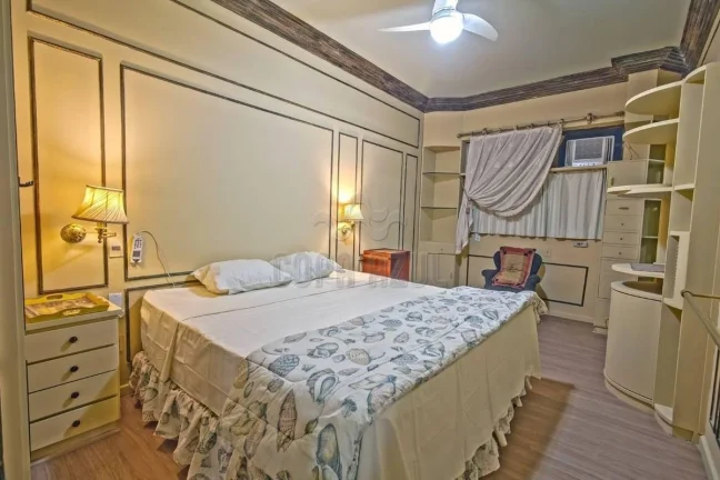 Imagem Copacabana - Residencial › Apartamento com 4 quarto(s) a Venda