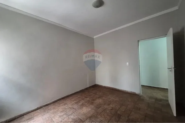 Imagem Casa Comercial em Votorantim: Ampla e Bem Localizada!
