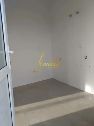Imagem Casa térrea em condomínio fechado com 04 suites com movéis fixos
