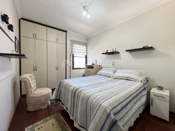 Imagem Este apartamento em andar alto oferece uma excelente distribuição com três dormitórios, sendo um...