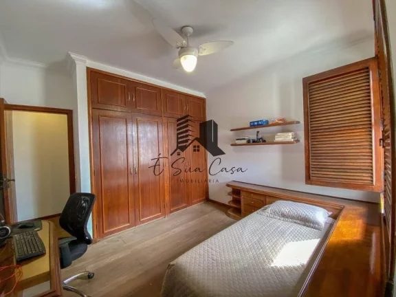Imagem Casa de 5 Quartos no Bairro Bandeirantes