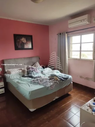 Imagem Casa para Venda em Limeira, Vila Camargo, 3 dormitórios, 3 banheiros, 6 vagas