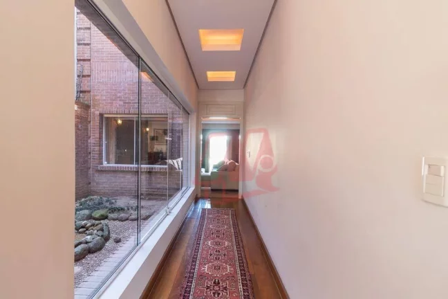 Imagem Casa 727 m² privativos,4 suites, 6 vagas e infraestrutura
