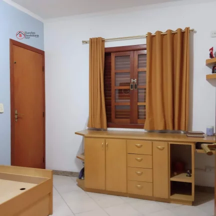 Imagem AMPLO SOBRADO A VENDA NA VILA PRUDENTE COM 5 DORMITÓRIOS E 3 SUITES, PISCINA, CHURRASQUEIRA E FORNO DE PIZZA. 5 VAGAS DE GARAGEM. RUA LARGA, TRANQUILA