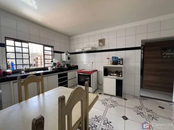 Imagem Casa Térrea à Venda no Residencial Barreiro – 3 Quartos, Piscina e Espaço Gourmet