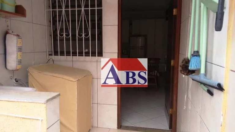 Imagem Sobrado à venda, 115 m² por R$ 480.000,00 - Vila Ponte Nova - Cubatão/SP