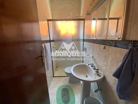 Imagem Casa c/ 3 dorms, 1 suite e 4 vagas