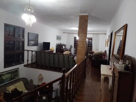 Imagem Casa Sobrado Mairiporã - 345M², 3 Dorms, 4 Vagas, Piscina, Churrasqueira, Varanda, Lareira, Banheiro.