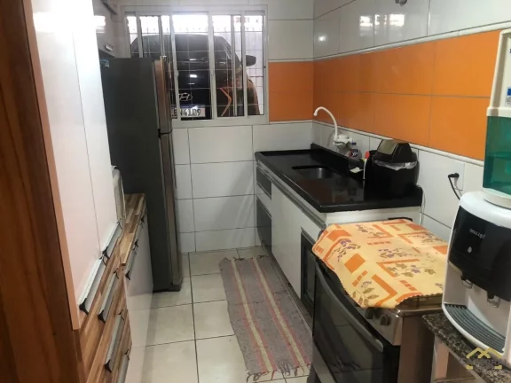 Imagem Casa 2 quartos (1 Suíte) 2 vagas cobertas Jardim Novo Mundo - Várzea Paulista/SP