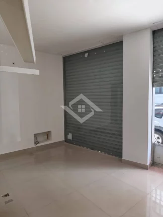 Imagem Loja Comercial de 80m² – Pronta para o Seu Negócio na Rua Aurelino Leal.