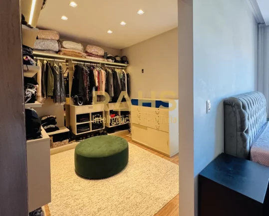 Imagem Excelente cobertura plana com terraço com hidro e linda vista livre, localizada no bairro Santo Ant...