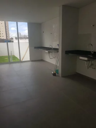 Imagem VENDO SOBRADO COM 03 SUÍTES NO BAIRRO VILA ERNA! (CUPECÊ)